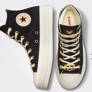 Chuck Taylor All Star Black Lift Platform High Top Valentines Day Sneakers Sz. 7